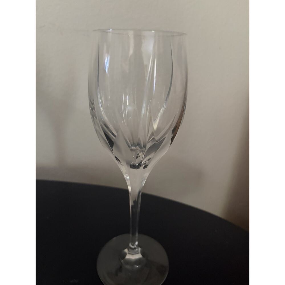 MIKASA CRYSTAL FLAME D'AMORE WINE GLASS 9 Inches Replacement - Picture 3 of 6